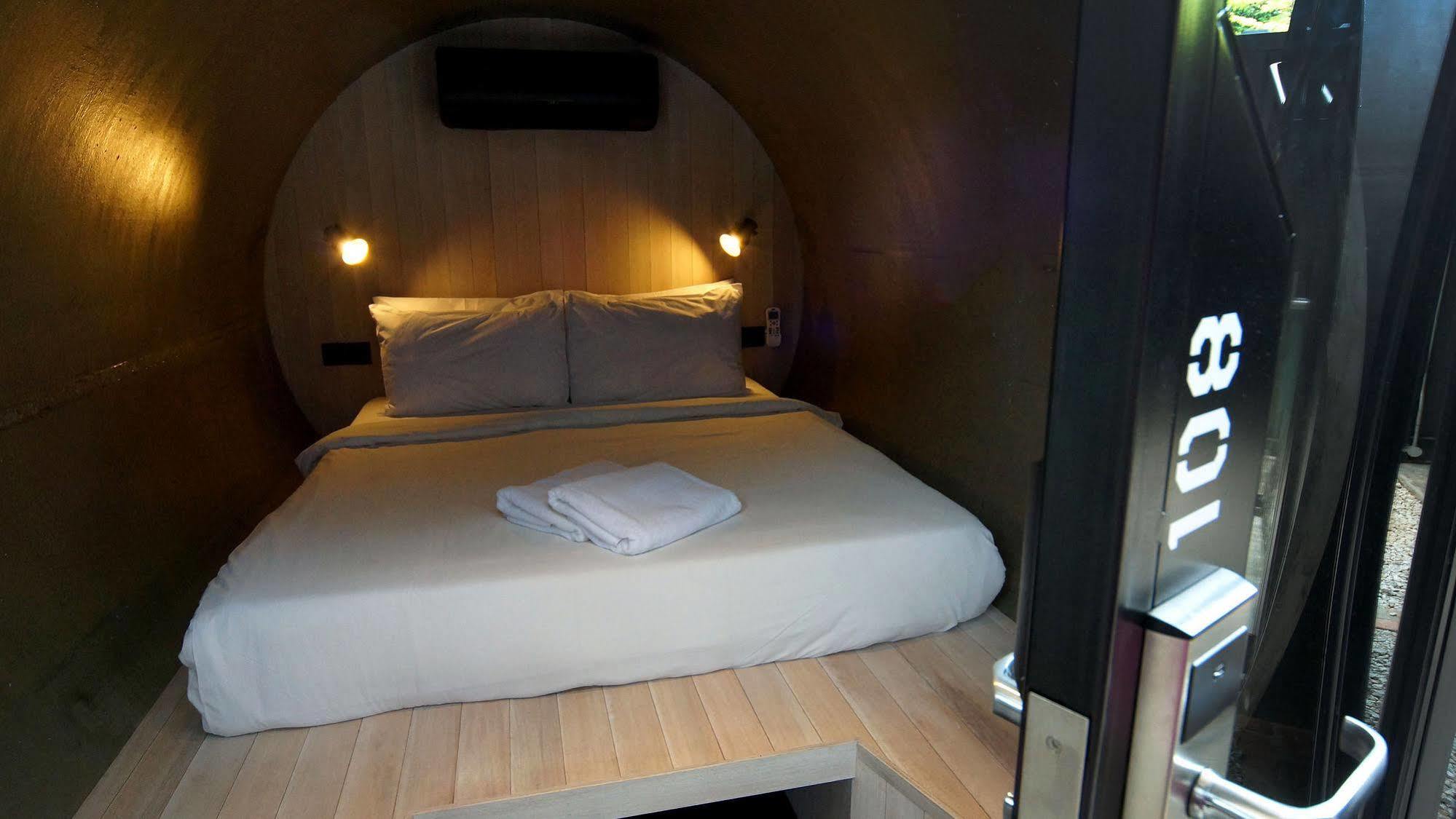 Container Hotel